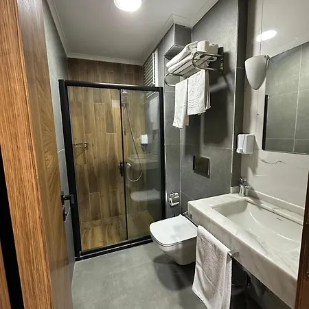 Ξενοδοχείο The Halcyon 2*