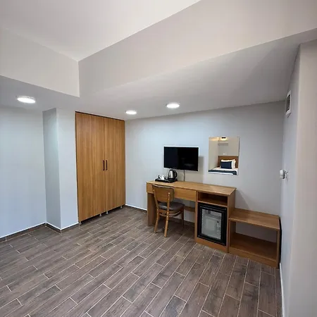 Ξενοδοχείο The Halcyon 2*