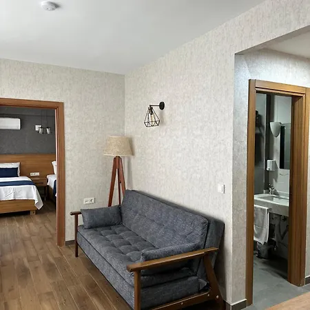 Hotel The Halcyon 2*